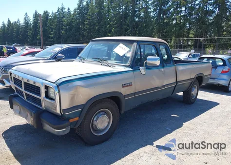 1993 Dodge D-Series D200/D250 из США, поврежденный, VIN 3B7KE23C3PM173840